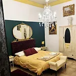 Casa de hóspedes Visconti And Catânia